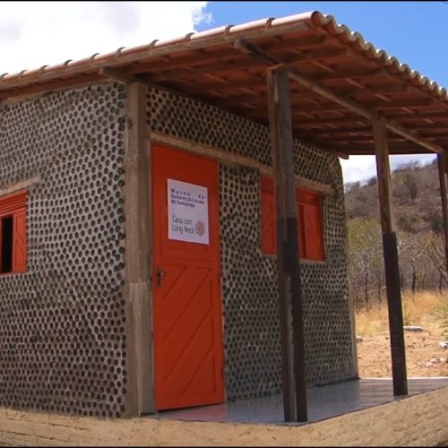 Casas Feitas com Materiais Reciclados: Inovação e Sustentabilidade na Construção